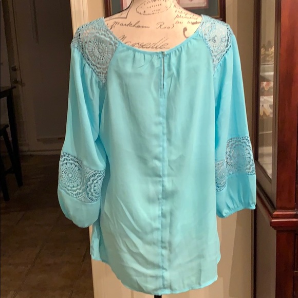 Light blue 3/4 sleeve blouse - Picture 4 of 4